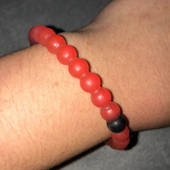 Red Lokai Bracelet - Picture 2 of 2